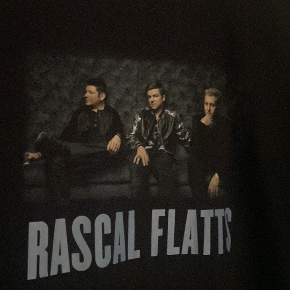 RASCAL FLATTS BAND TEE - Picture 5 of 5